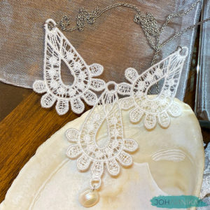 Lace Necklace with a Genuine Pearl
